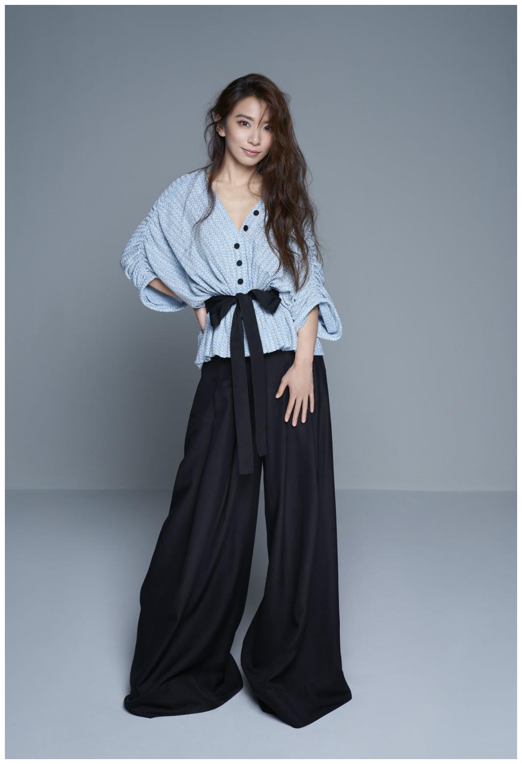 新专辑第六首歌上线 田馥甄锥心"声描"《讽刺的情书》