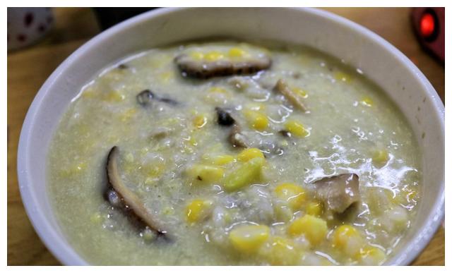 教你营养美味的香菇玉米粥,简单易做又好吃解馋,家里人特喜欢
