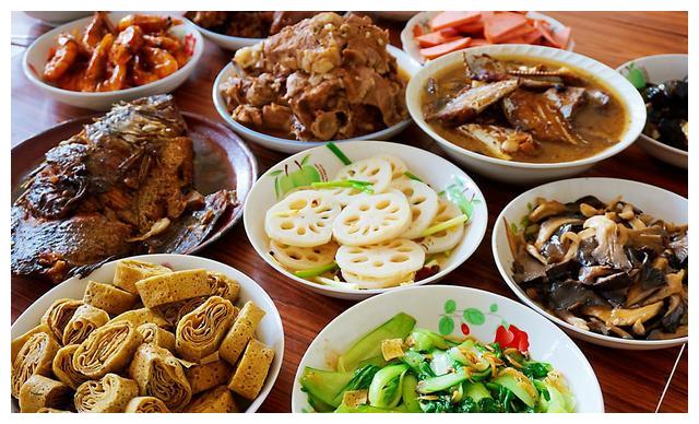 五一家宴12道菜,荤素搭配,营养丰富,一家人吃美了