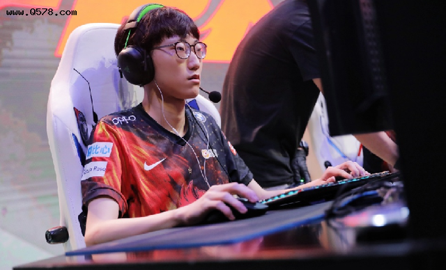 Nuguri直言退役是因为在FPX有心结，水友：对你还不好吗？休闲区蓝鸢梦想 - Www.slyday.coM