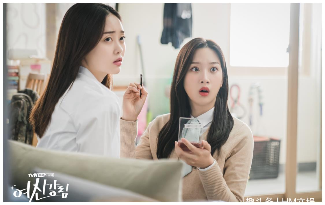 热播剧《女神降临》将公布黄仁烨和文佳煐 吕朱河三人的最新剧照