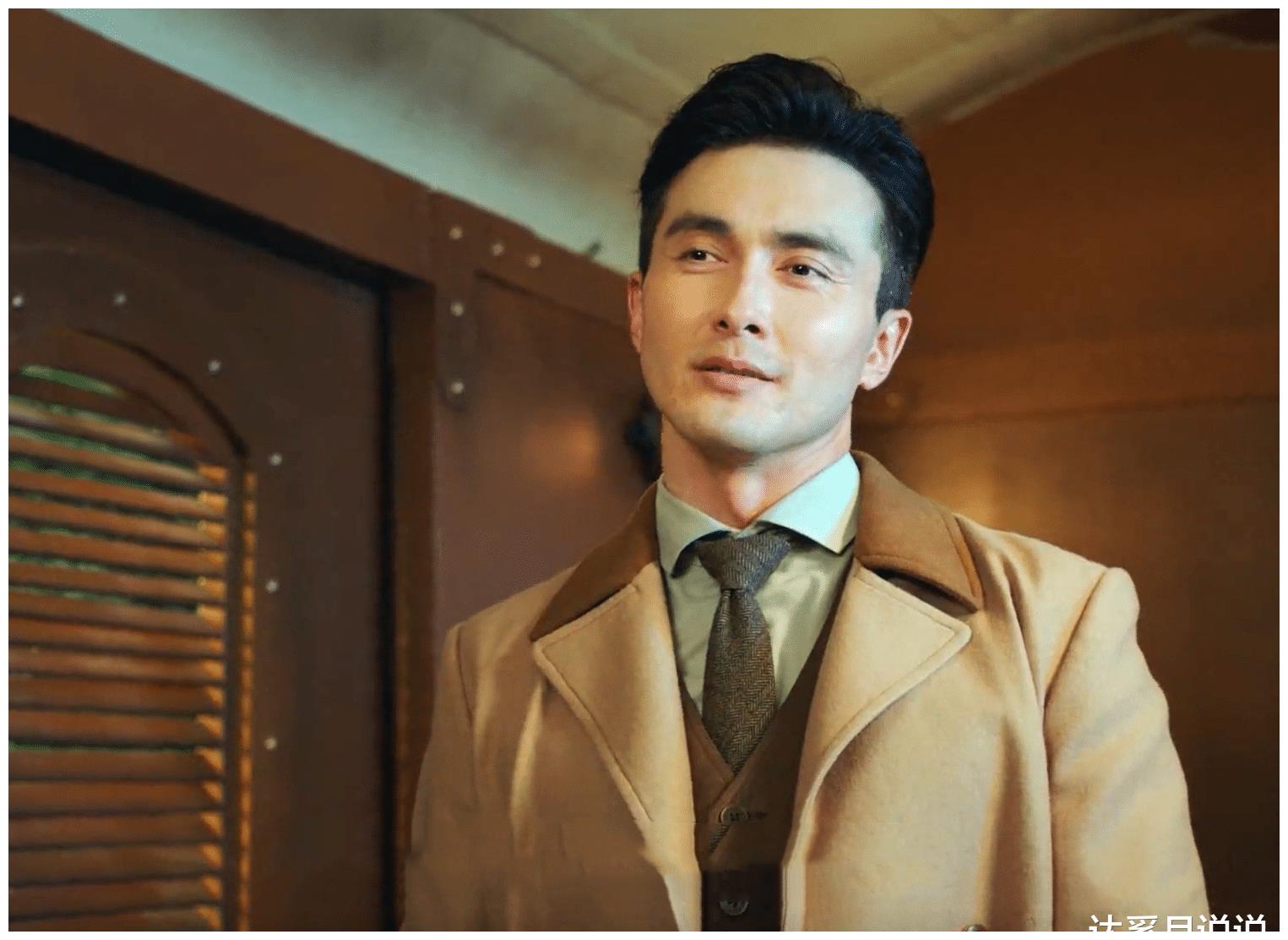 《旗袍美探》罗秋恒探长那些似曾相识的12句刻薄话,让你忆起谁?