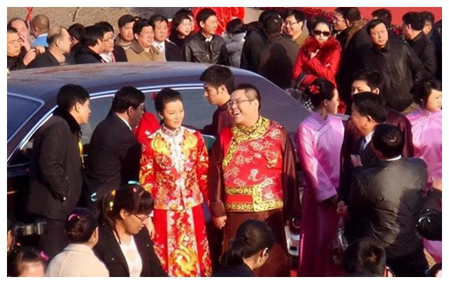 他当过首富,娶过女明星,10年败了125亿,沦为笑柄