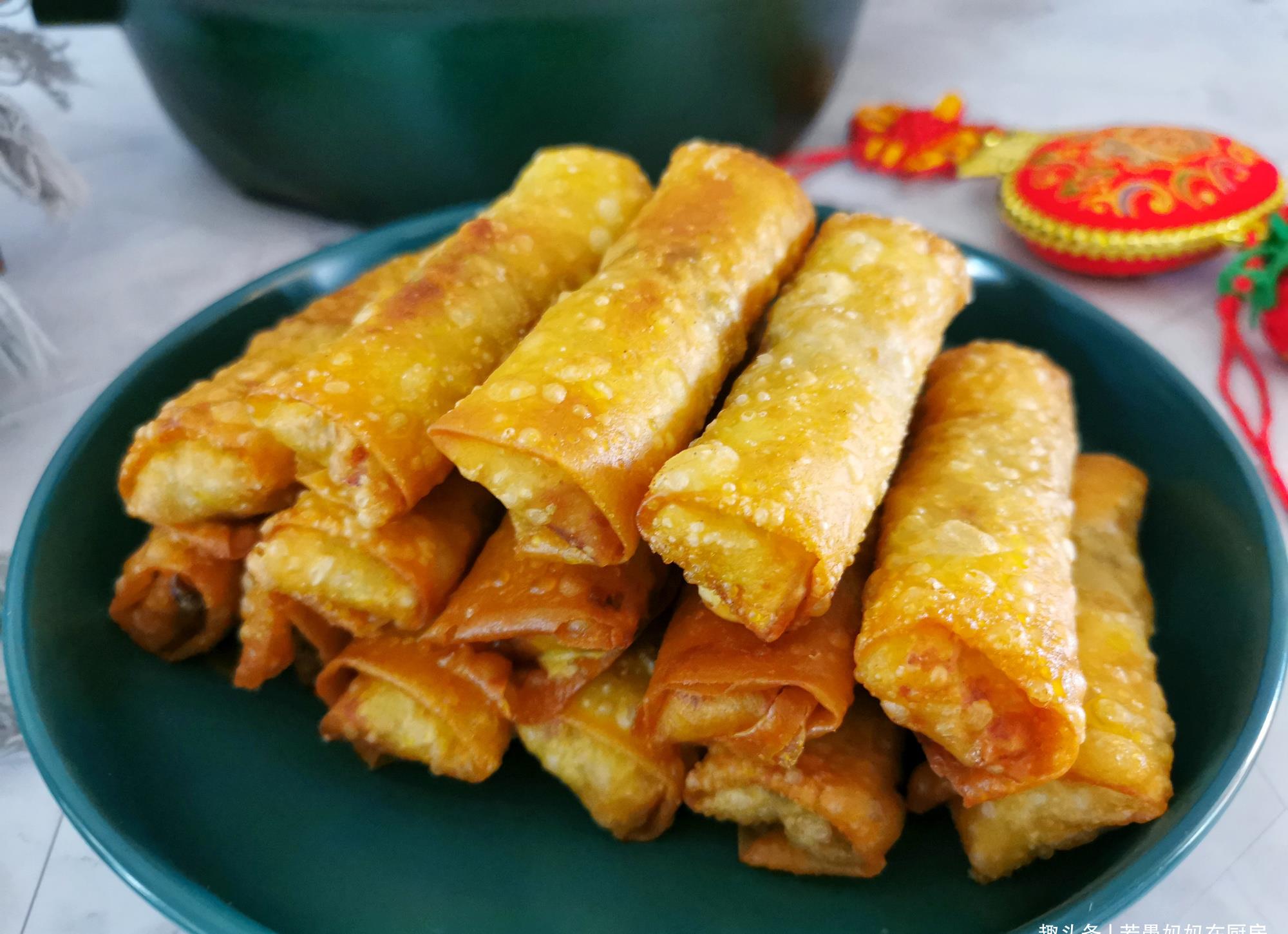 快立春了春卷懒人做法无需揉面荠菜猪肉馅儿特好吃