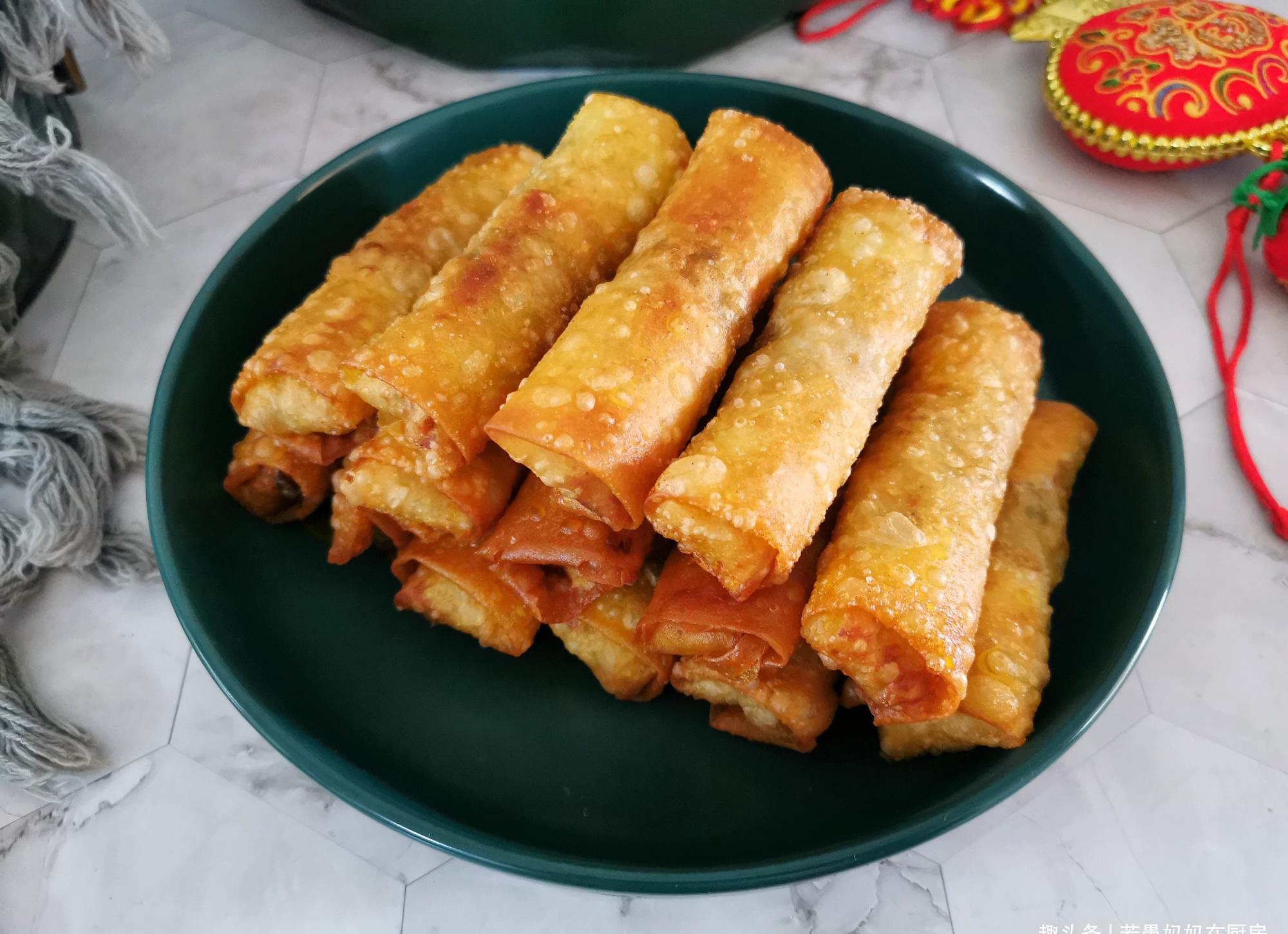 快立春了春卷懒人做法无需揉面荠菜猪肉馅儿特好吃