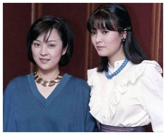 72岁琼瑶女神罕见现身与前夫假扮28年夫妻坦言后悔和谢贤离婚