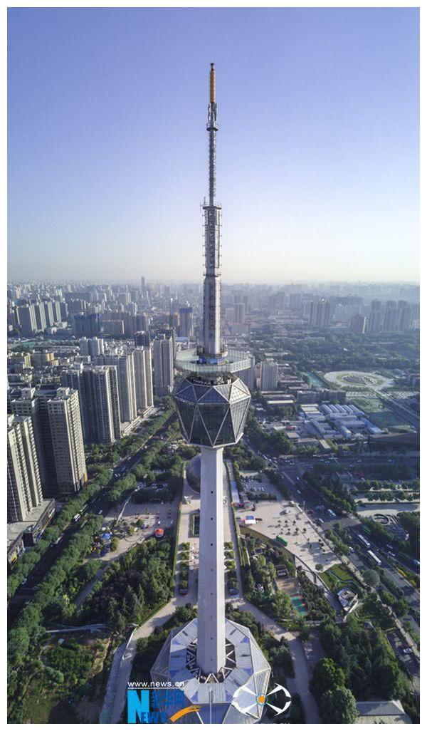 "竖读"西安 换个姿势看古城