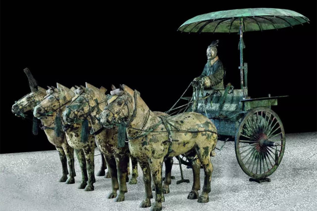 难怪张良刺秦失败,秦始皇陵出土铜车马,除了华丽舒适