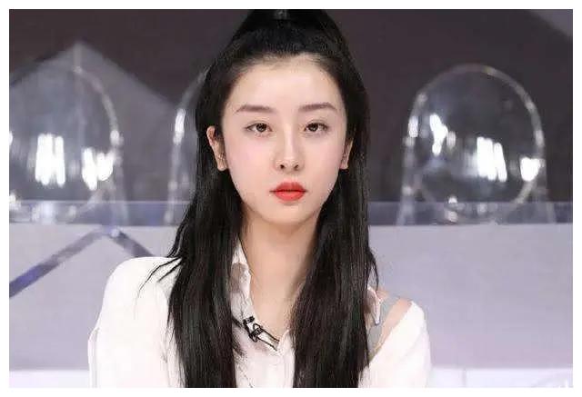 青春有你2 赵小棠称艺人都会微调 性格太耿直被指第二个郑爽 财经头条