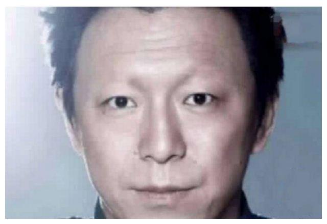 剃掉眉毛的男明星,黄渤没有违和感,鹿晗仍很帅,而他像极了爱情