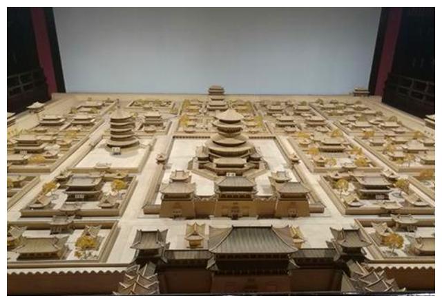 隋唐洛阳城国家遗址公园,个人认为这个地方为了重现过去紫微宫的辉煌