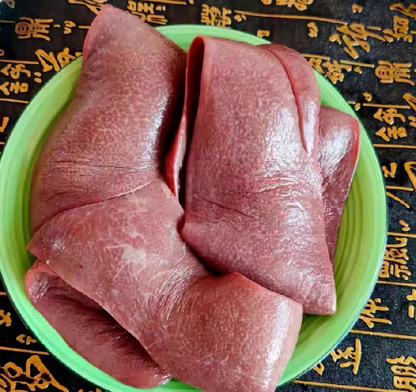 猪连贴是什么东西,很多人不知道,甚至没吃过.