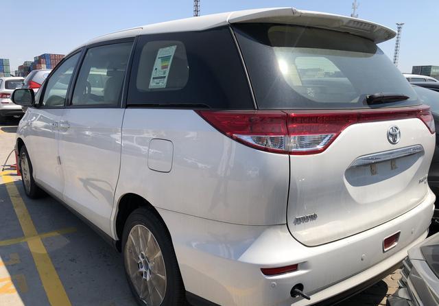 全新丰田"大霸王"重现江湖,还是那个感觉,舒适性可比肩埃尔法__财经