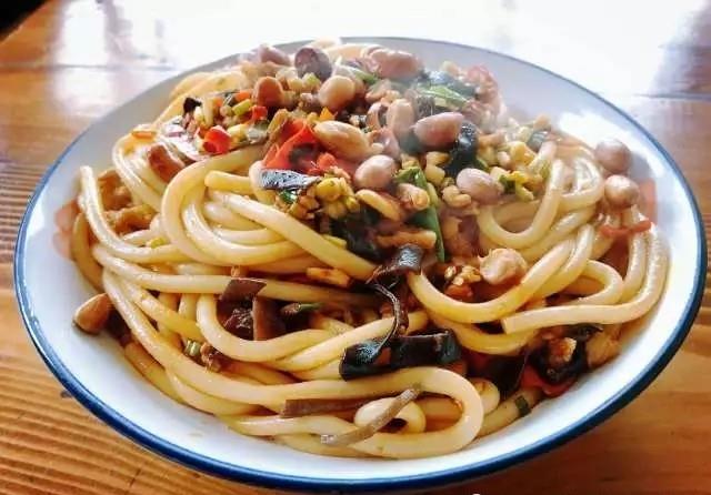 在湖南怀化安江米粉入口嫩滑筋道是怀化人念念不忘的味道