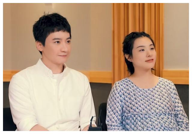 为了迎接妹妹的到来,刘璇王弢和儿子一起录制了单曲《我们的家》,歌词