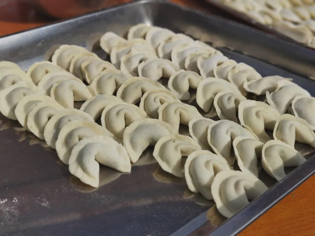 信阳长台关乡:九九重阳饺子宴 浓浓深情感党恩|饺子|长台关|长台_新浪