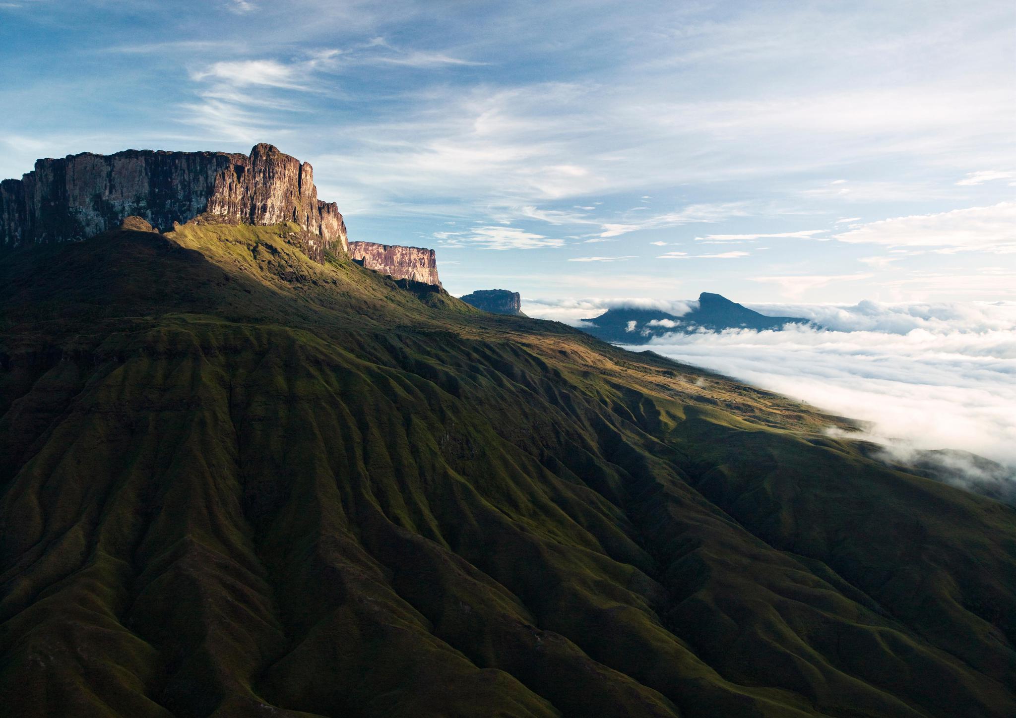 这里被叫做世界尽头曾是恐龙栖息地地形崎岖似月球表面