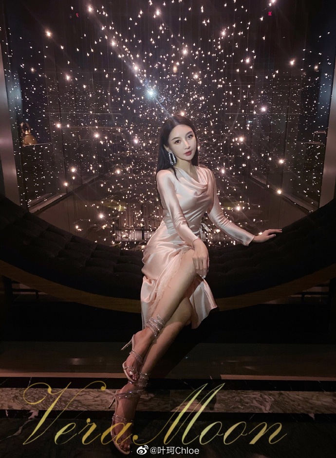 网红美女模特叶珂迷人写真美照欣赏