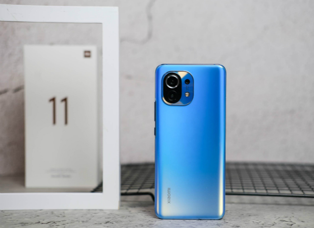 同样是骁龙888旗舰小米11和三星s21买哪个