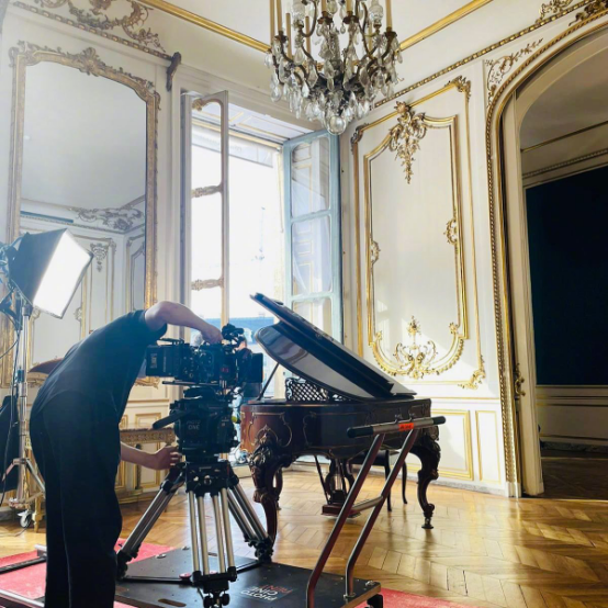 周杰伦要发新专辑?晒照疑似拍摄,网友却吐槽辉煌期已过休闲区蓝鸢梦想 - Www.slyday.coM 周杰伦要发新专辑?晒照疑似拍摄,网友却吐槽辉煌期已过休闲区蓝鸢梦想 - Www.slyday.coM