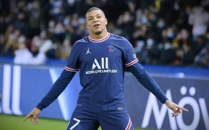 5000万欧年薪＋2亿签字费！史上第一肥约诞生，10冠豪门打脸皇马休闲区蓝鸢梦想 - Www.slyday.coM