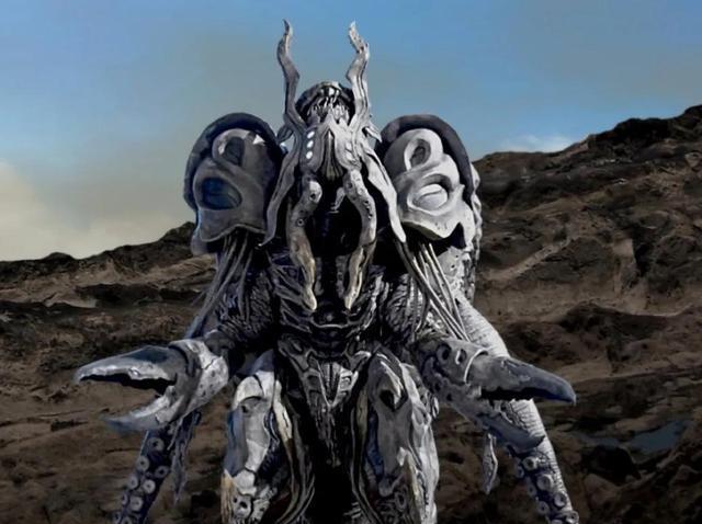 梅加洛杰厄第二形态登场但小金人的阴谋还将继续