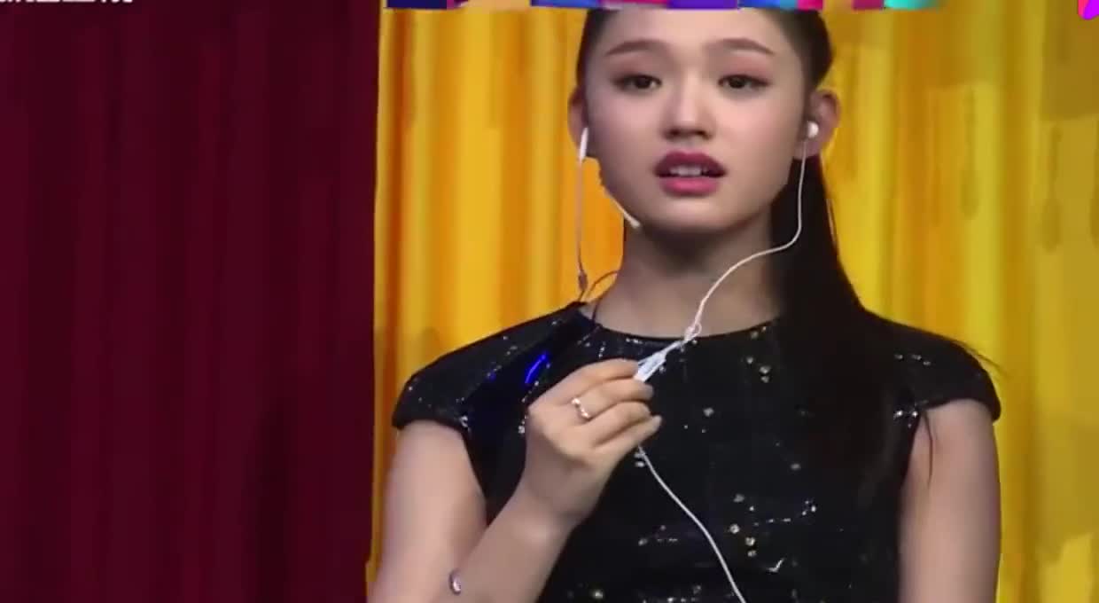 王牌对王牌:谢娜对小四频频发难,小四机智应对,爆笑全场
