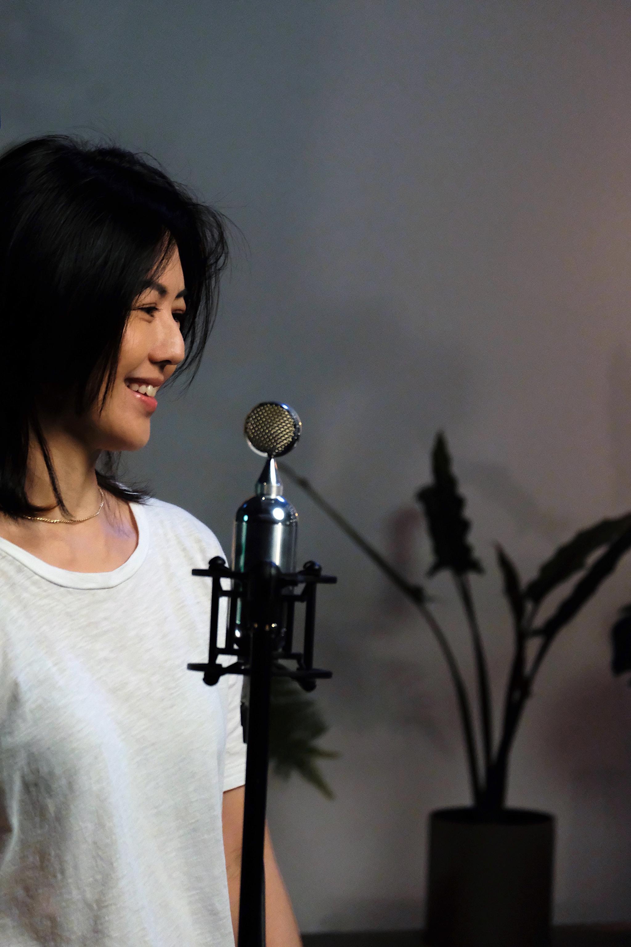 孙燕姿出道20周年惊喜直播,线上演唱唤起青春记忆