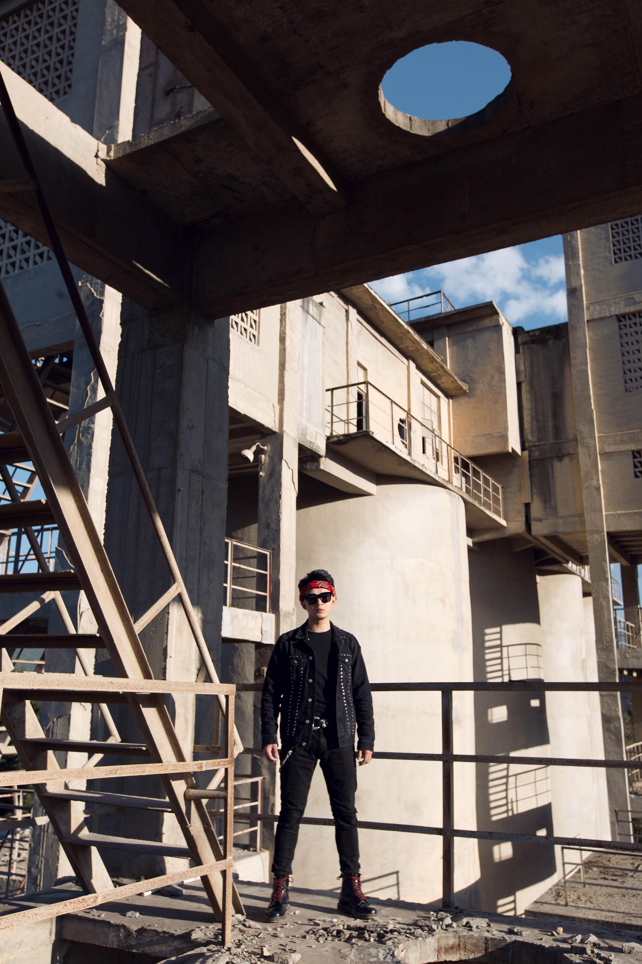 谭轩辕最新ep《x》收官之作《名人名言》诠释个性态度