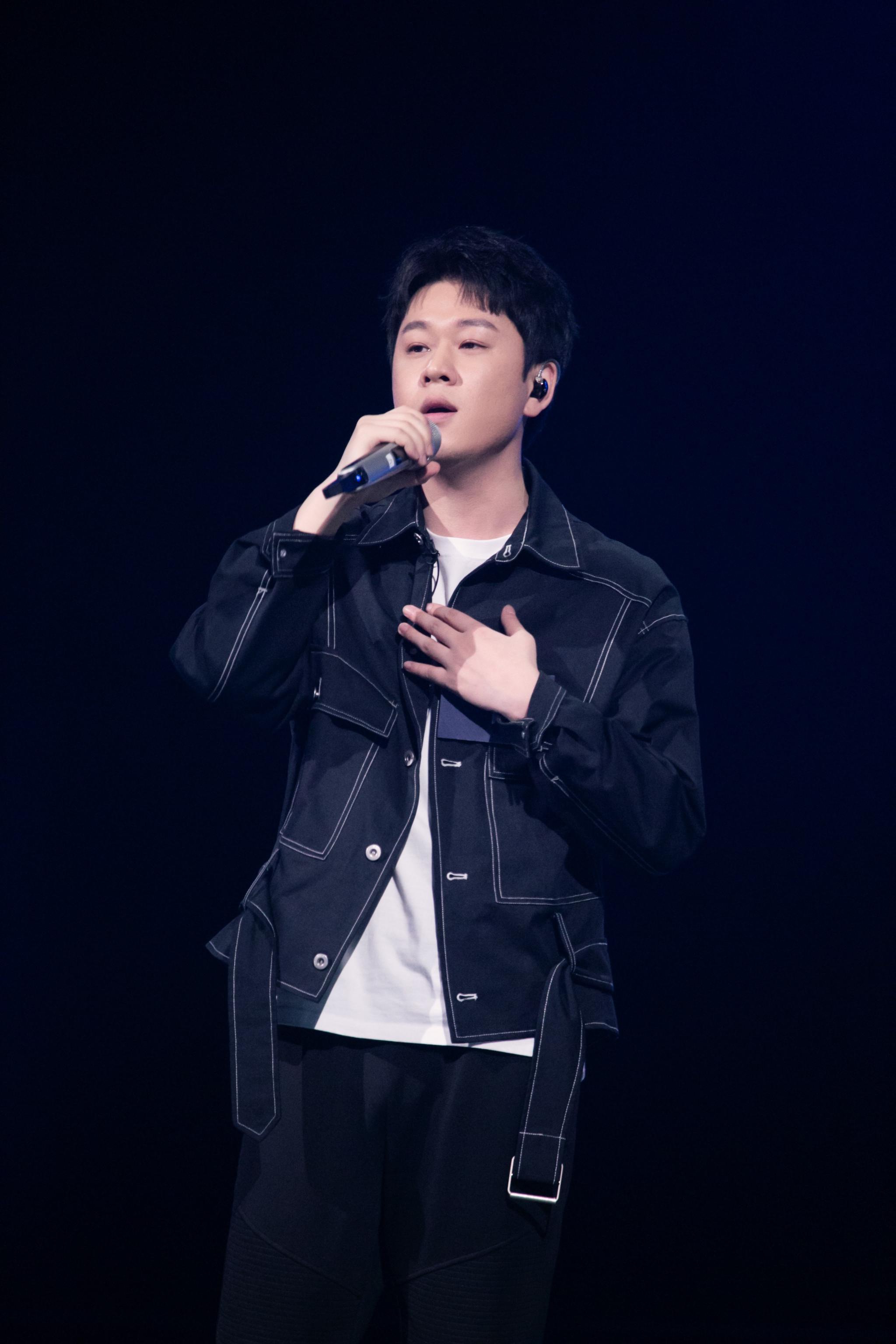 歌手icepaper现身谁是宝藏歌手舞台展现音乐态度