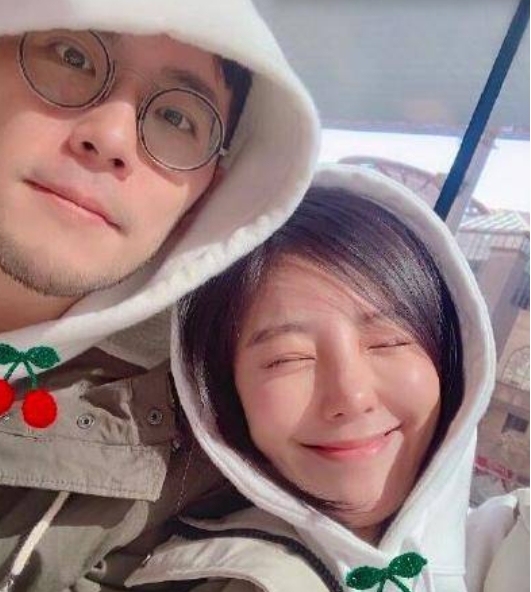 如今李伯恩和赵奕欢的恋爱也不过才两年,女方就删除了他的动态,俩人