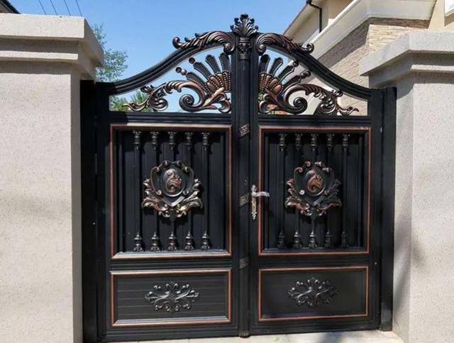 大铁门落伍了,"新中式"大门高端大气上档次,太高级了__财经头条