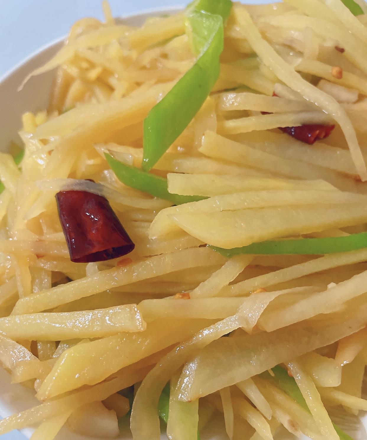 新手家常菜酸辣土豆丝