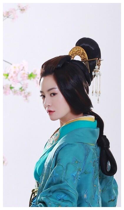 5年前《班淑传奇》中的美女们,关晓彤收获爱情,迪丽热巴成顶流