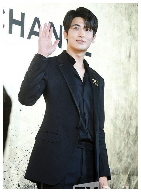 又一位男神要准备退伍啦!朴炯植将不返回部队,明年1月正式退伍