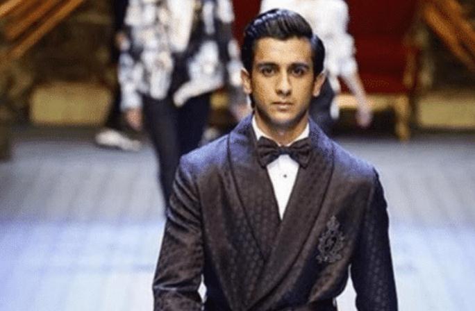 站在印度种姓制度顶端的男人看看这位20岁国王的奢靡生活