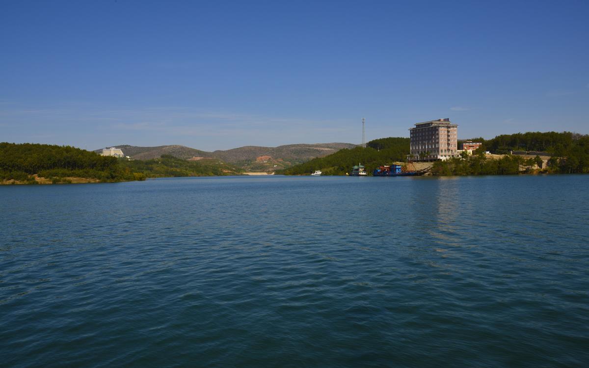 我国最大的人工淡水湖,是亚洲第一大人工淡水湖_高清图集_新浪网