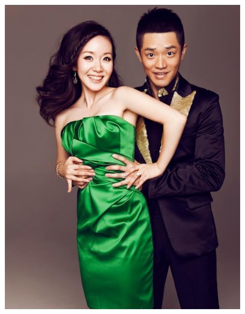 玲花的老公徐明朝非常帅气曾毅的老婆李娜也是一个大美人