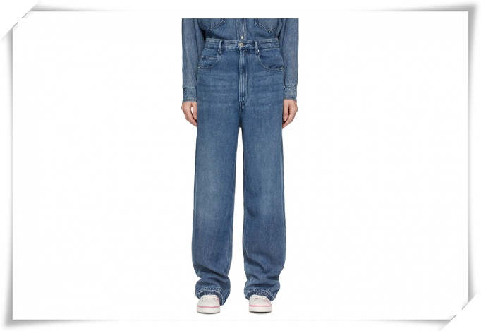 3. baggy jeans