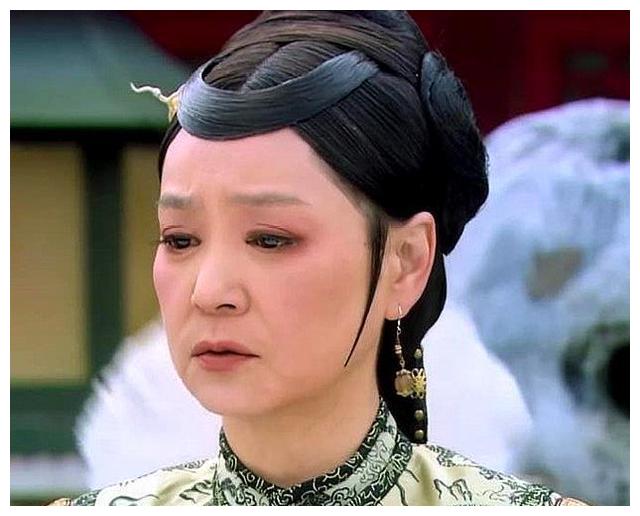 眉庄口中的"傅如吟"也是一款"盗版纯元",因为皇帝过分宠爱,甚至有专房