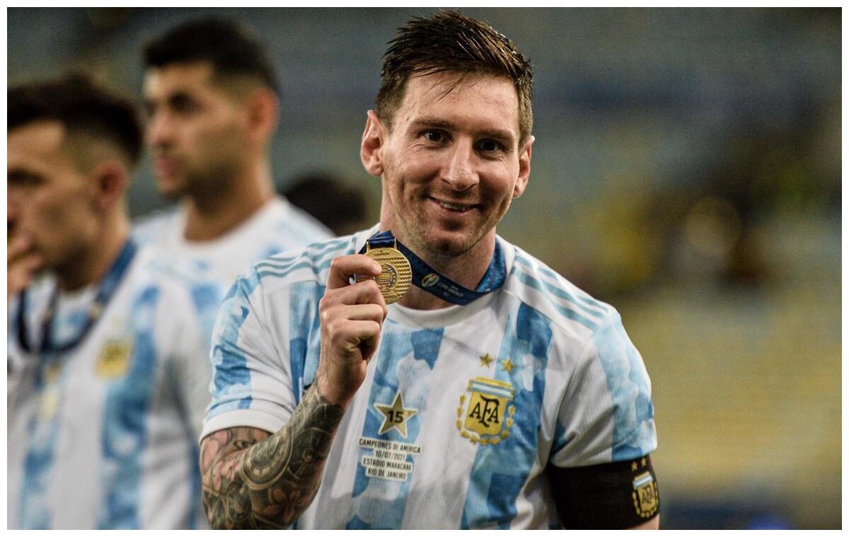 美洲杯夺冠,赛后梅西忘情庆祝,其中一幕被球迷狂赞