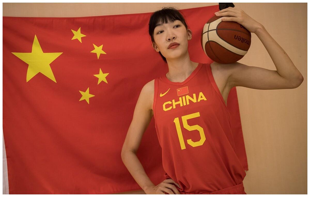 大战在即国家队女篮教练核心信心十足杜峰需要认真学习