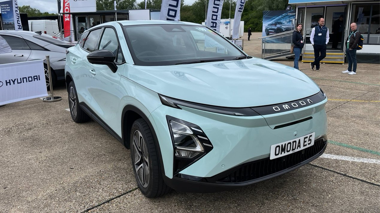 中国车企逆袭欧洲：名爵超沃尔沃，比亚迪超菲亚特