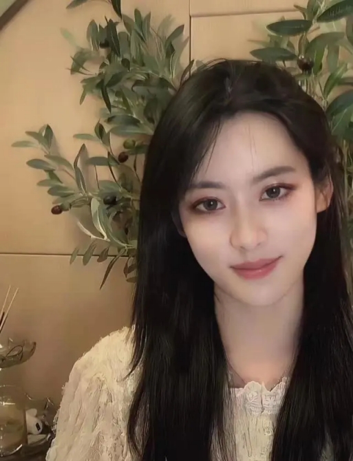 百万美女网红美伢翻车了大骂粉丝不断讨礼物网友网络乞丐