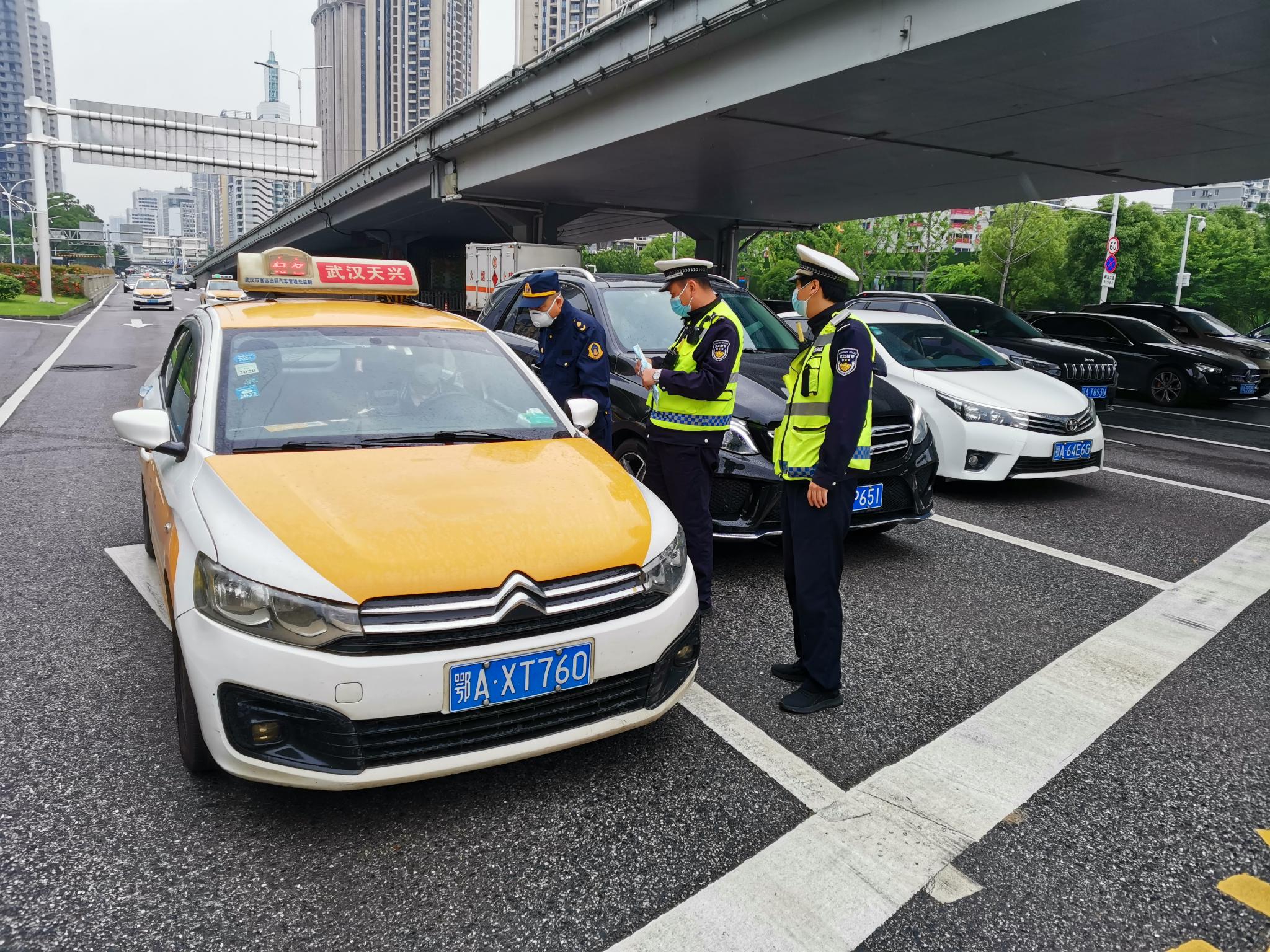 江岸區持續規範出租車營運秩序 助力全國文明典範城市創建|出租車