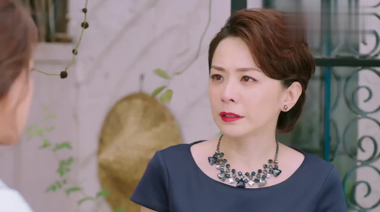 徐卉婕嫌弃张果果是单亲妈妈没有教养,果果伤透了心