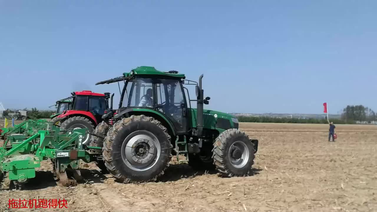 00:00 01:42 01:42 为您推荐: 农高会上多种拖拉机,犁地深耕,除草运输