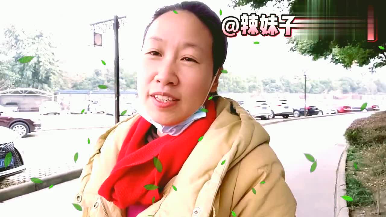 内蒙特产"羊肉肠",阿胖姐蘸酱吃,真的是太解馋了,过年必备!