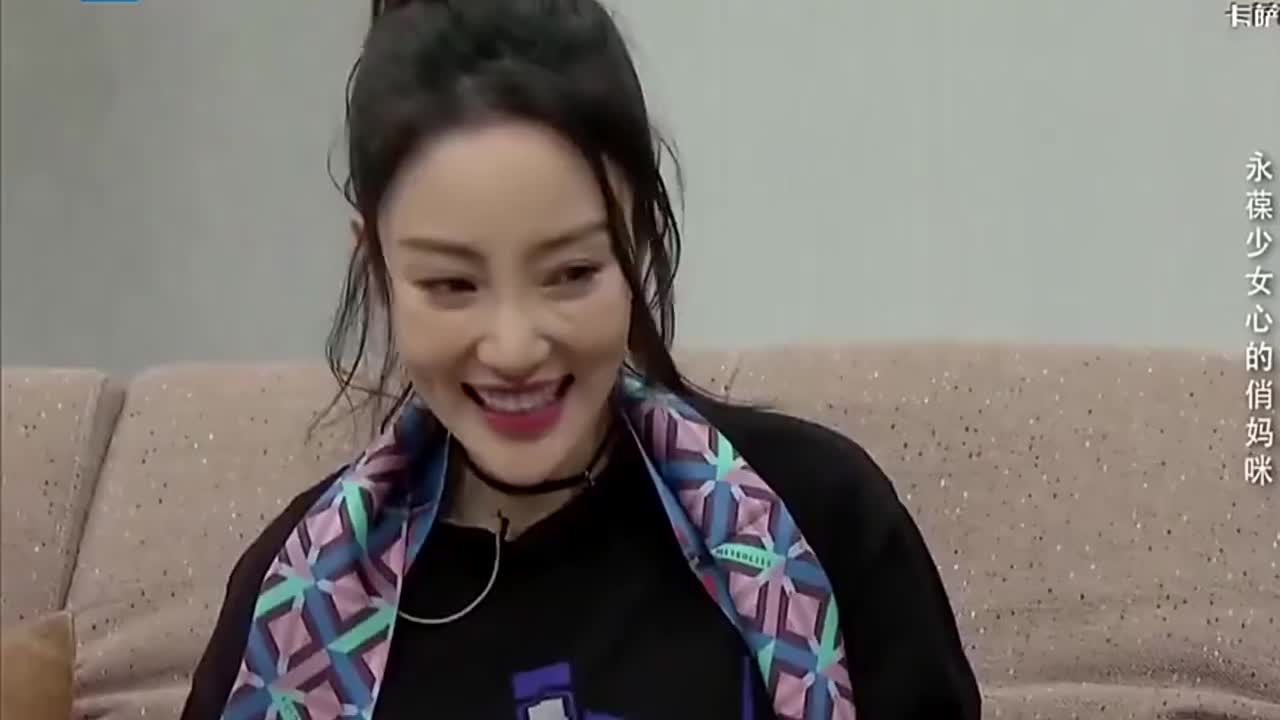 秦岚和李小璐谈甜馨,说起甜馨对李小璐的称呼,太可爱了