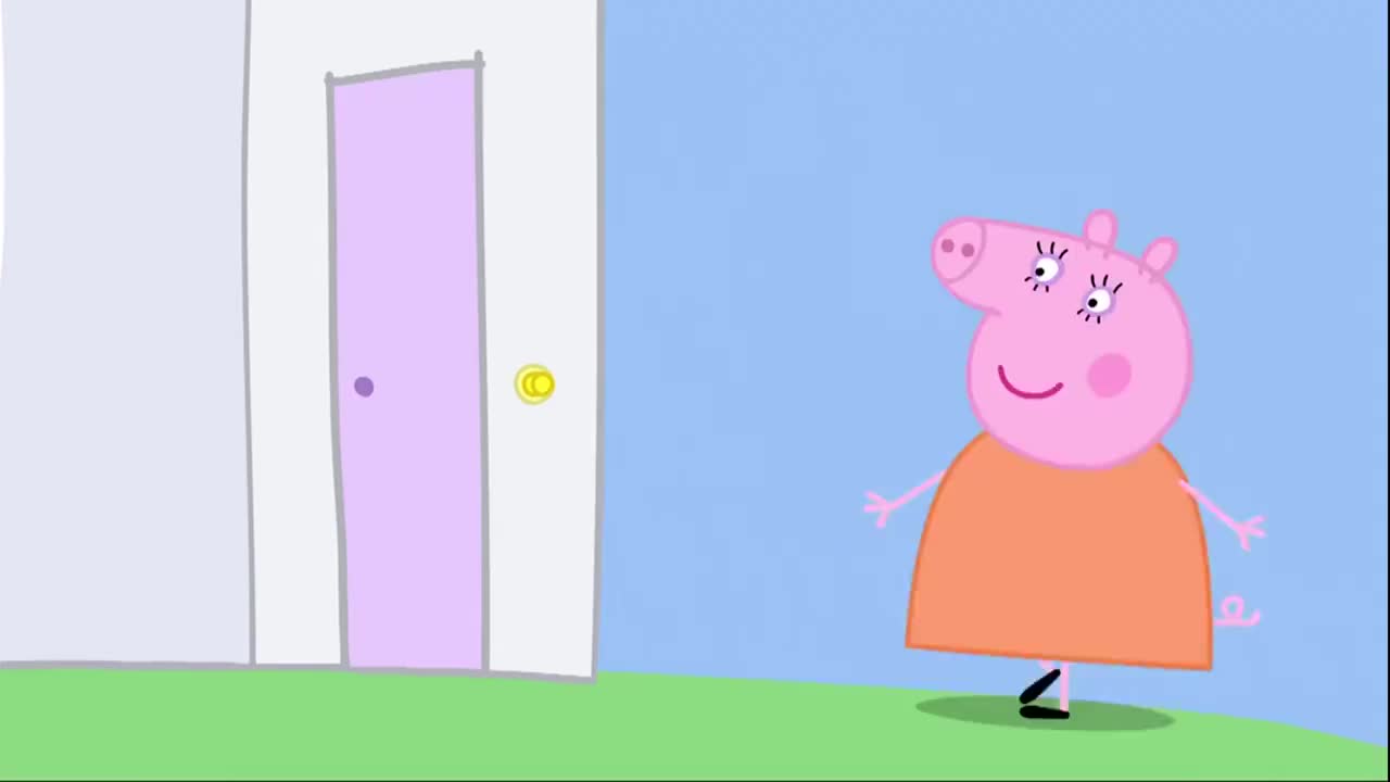小猪佩奇猪奶奶想扔东西被猪爷爷阻止结果全部留下了